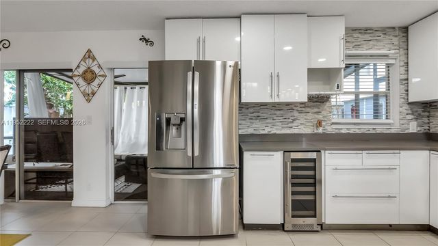 9831 NW 2nd St, Plantation, FL 33324