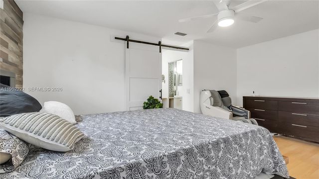 9831 NW 2nd St, Plantation, FL 33324