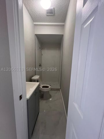 1625 NW 35th St B5, Miami, FL 33142