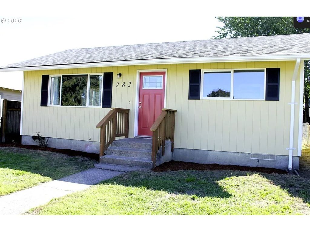 282 25TH Ave, Longview, WA 98632