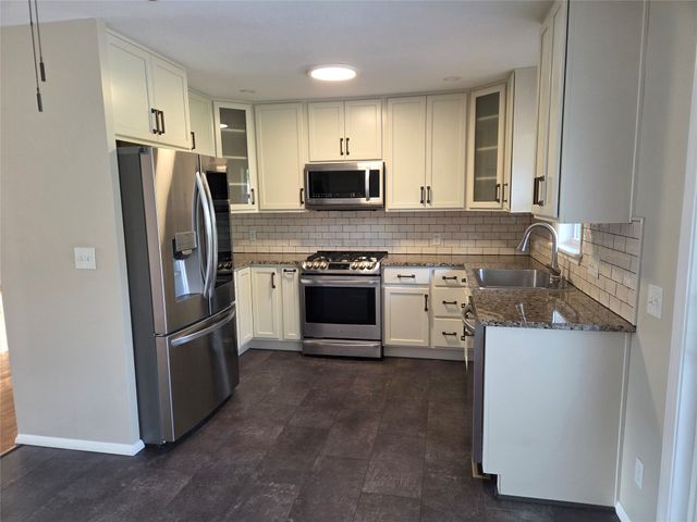 2553 E 44 Street, Erie, PA 16510