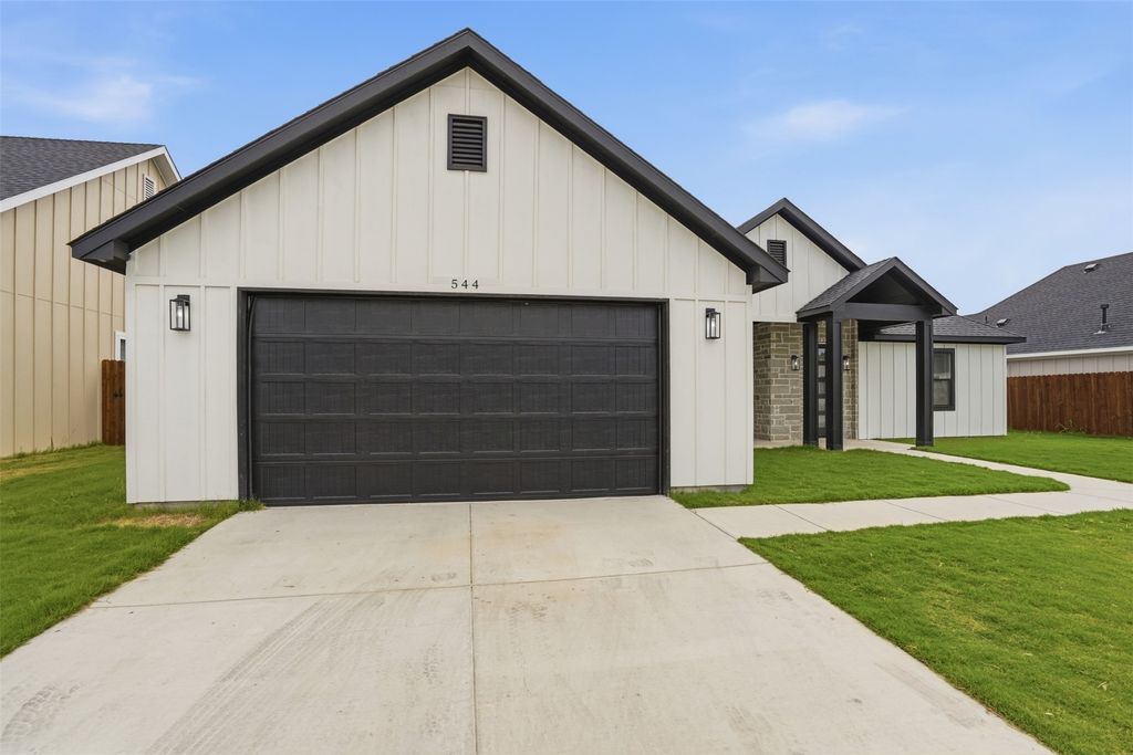 544 Highview Court, Godley, TX 76044 — photo 3