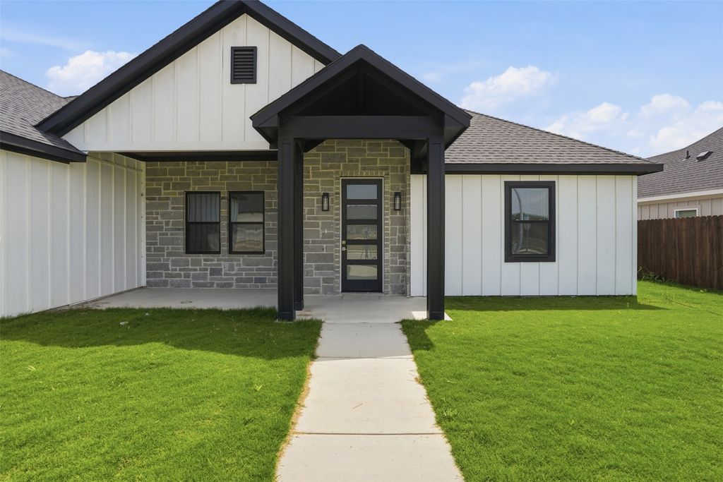 544 Highview Court, Godley, TX 76044 — photo 4