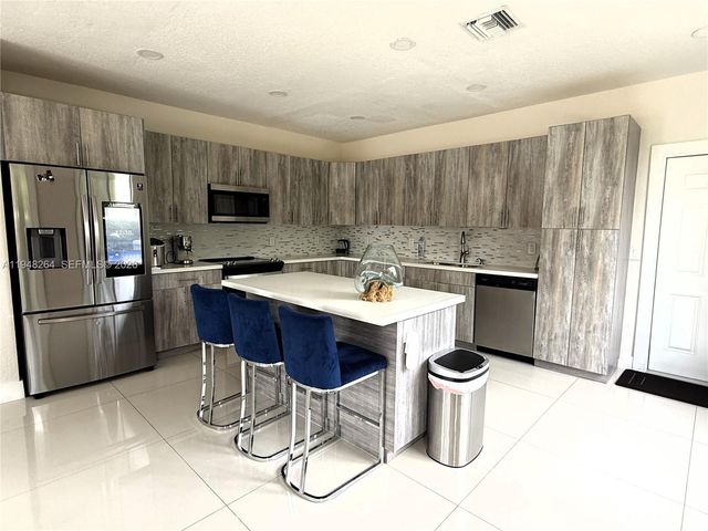 16137 SW 154th Ct, Miami, FL 33187