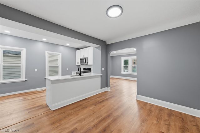 6003 Ellen Avenue, Cleveland, OH 44102