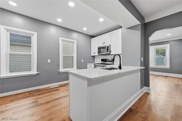 6003 Ellen Avenue, Cleveland, OH 44102