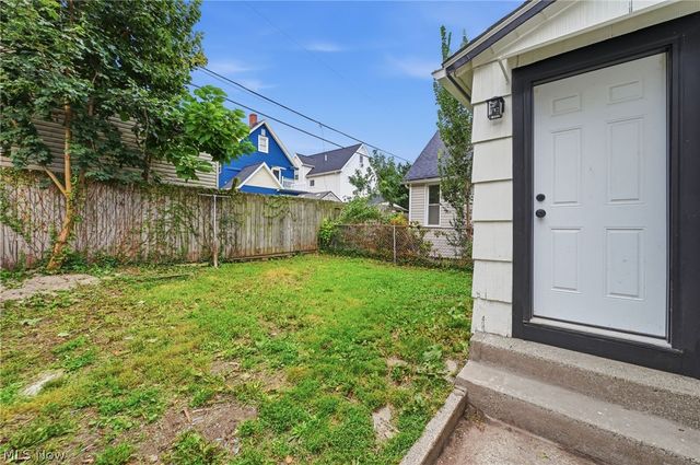 6003 Ellen Avenue, Cleveland, OH 44102