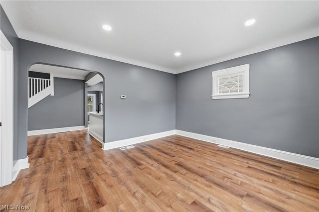6003 Ellen Avenue, Cleveland, OH 44102