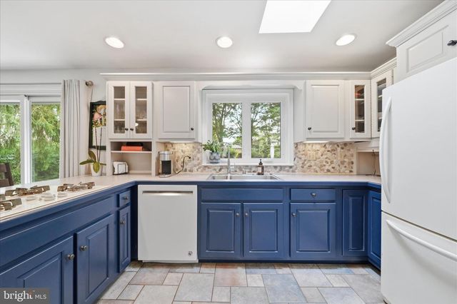 6442 AMHERST AVE, Columbia, MD 21046