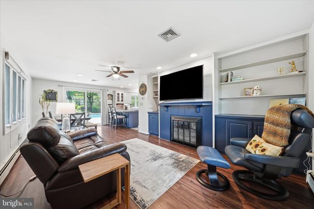 6442 AMHERST AVE, Columbia, MD 21046