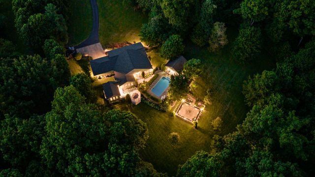 1766 Hunts Ln, Bowling Green, KY 42103