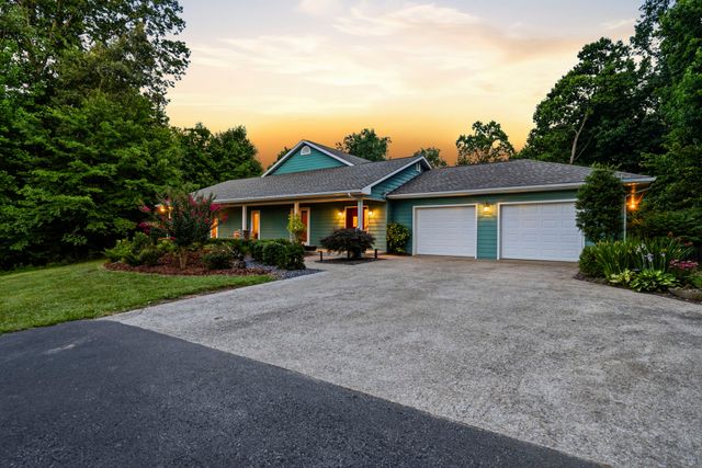 1766 Hunts Ln, Bowling Green, KY 42103