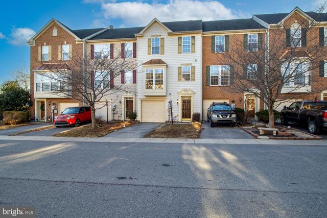 98 LULLWATER WAY, Falling Waters, WV 25419