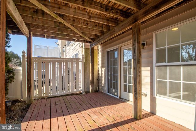 98 LULLWATER WAY, Falling Waters, WV 25419