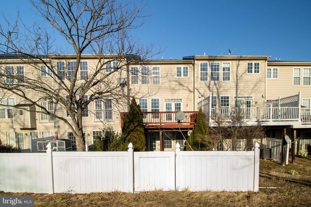 98 LULLWATER WAY, Falling Waters, WV 25419