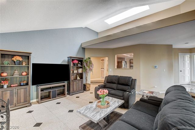 7201 Mission Hills Drive, Las Vegas, NV 89113