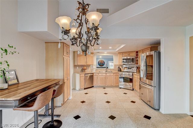 7201 Mission Hills Drive, Las Vegas, NV 89113