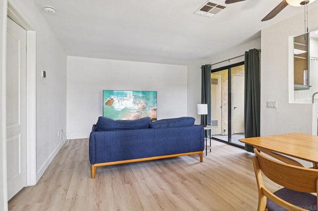 10611 Dabney Dr 11, San Diego, CA 92126