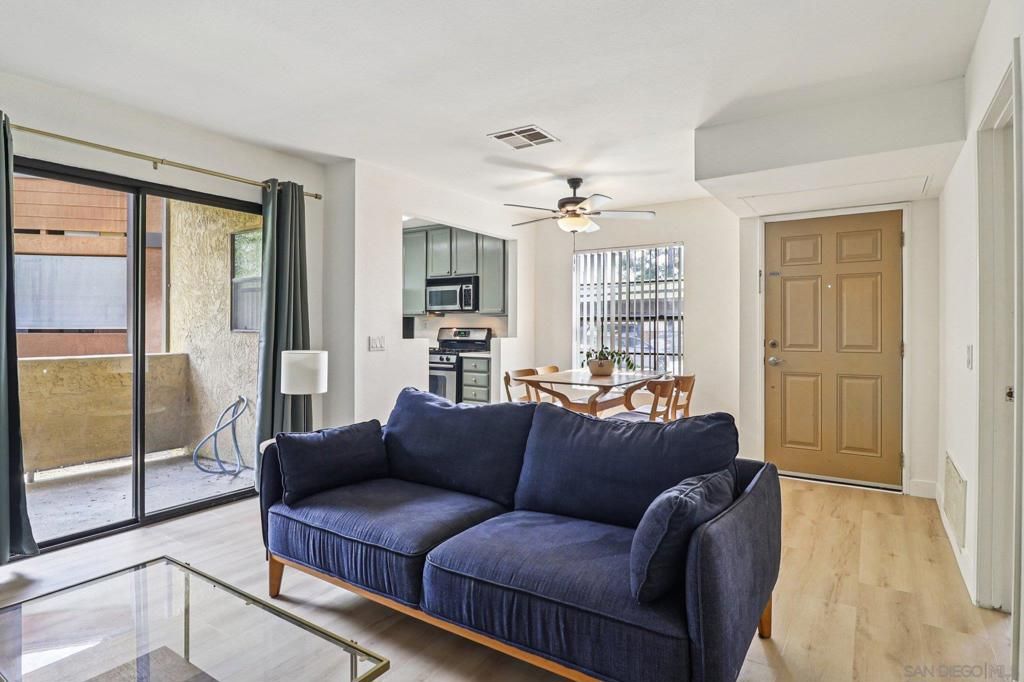 10611 Dabney Dr 11, San Diego, CA 92126