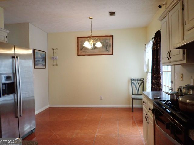 10617 Barberry Drive, Hampton, GA 30228