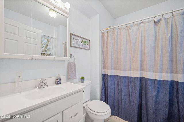 8940 Angola Road, Holland, OH 43528