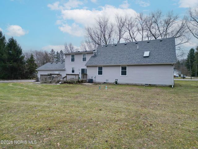8940 Angola Road, Holland, OH 43528