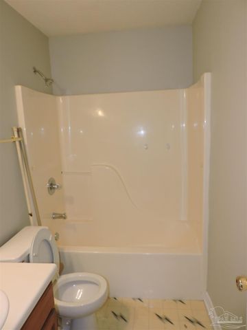 2303 W Michigan Ave H-9, Pensacola, FL 32526