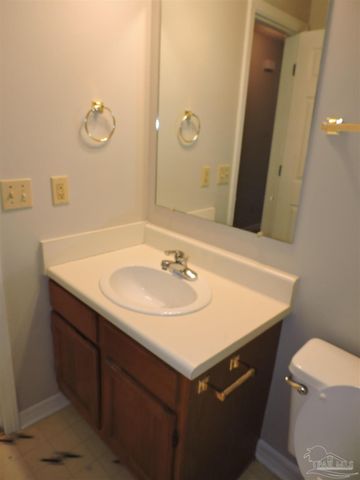 2303 W Michigan Ave H-9, Pensacola, FL 32526