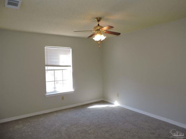 2303 W Michigan Ave H-9, Pensacola, FL 32526