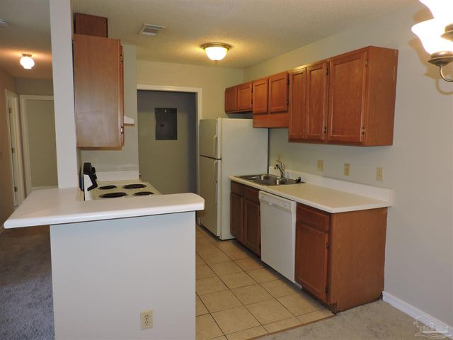 2303 W Michigan Ave H-9, Pensacola, FL 32526