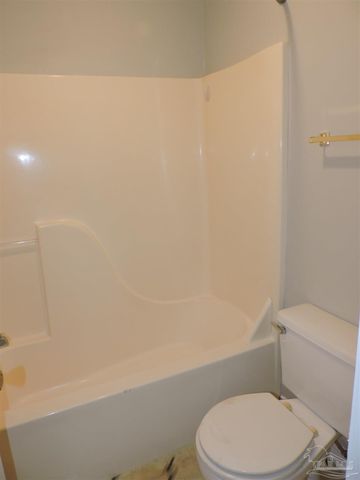 2303 W Michigan Ave H-9, Pensacola, FL 32526