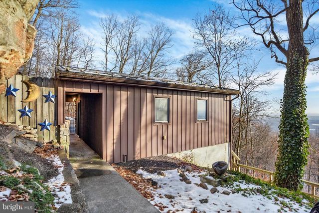 211 MILLERS GAP ROAD, Enola, PA 17025