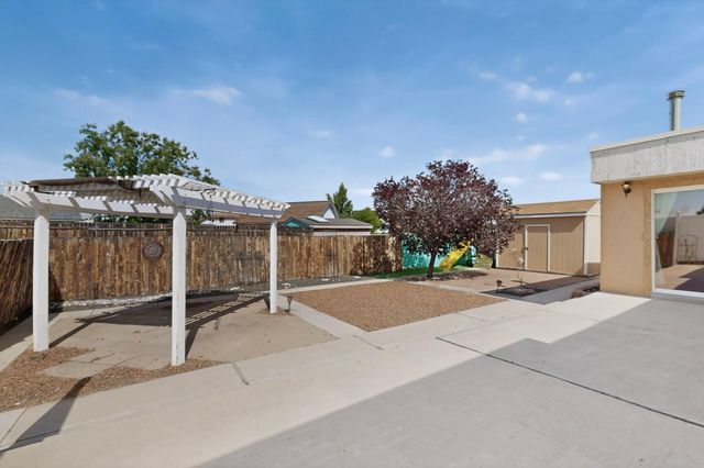 5117 E Camino NW, Albuquerque, NM 87120