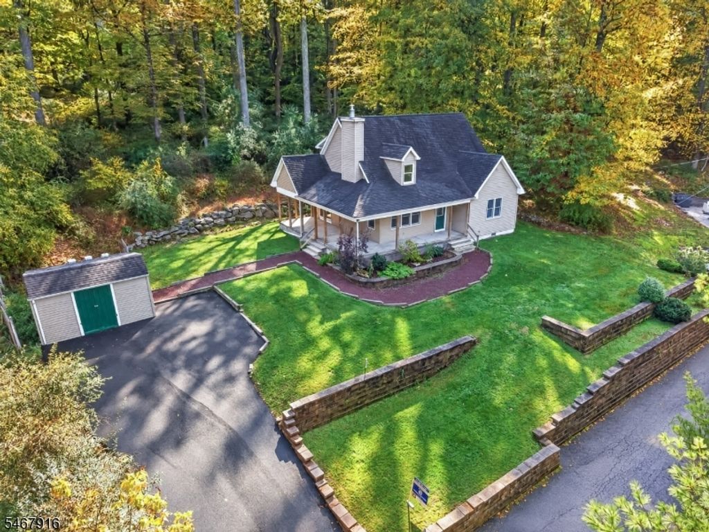 10 Tall Timbers Dr, Glen Gardner Boro, NJ 08826 — exterior