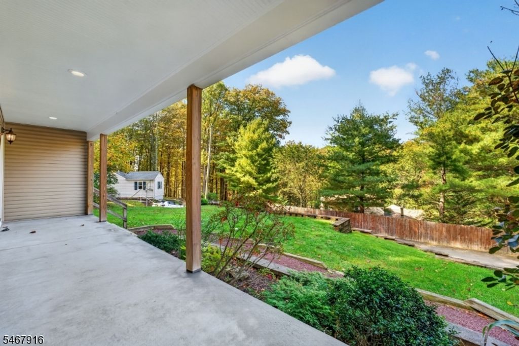 10 Tall Timbers Dr, Glen Gardner Boro, NJ 08826 — photo 4
