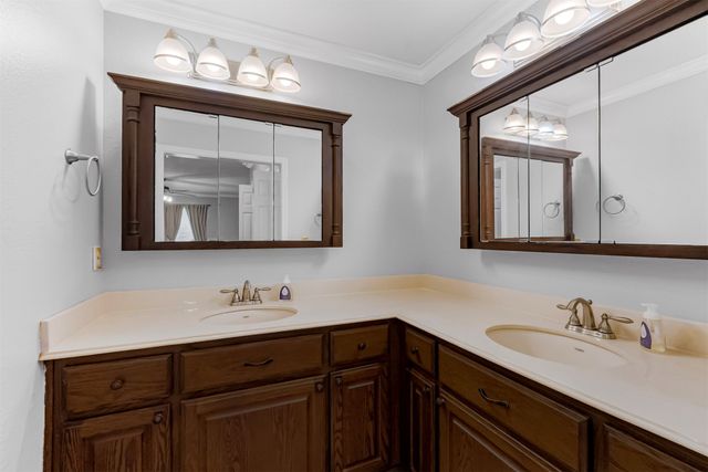 24010 N King Court S, Broken Arrow, OK 74014