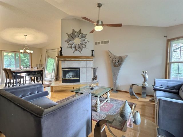 1154 S Longford Ct, Wichita, KS 67207