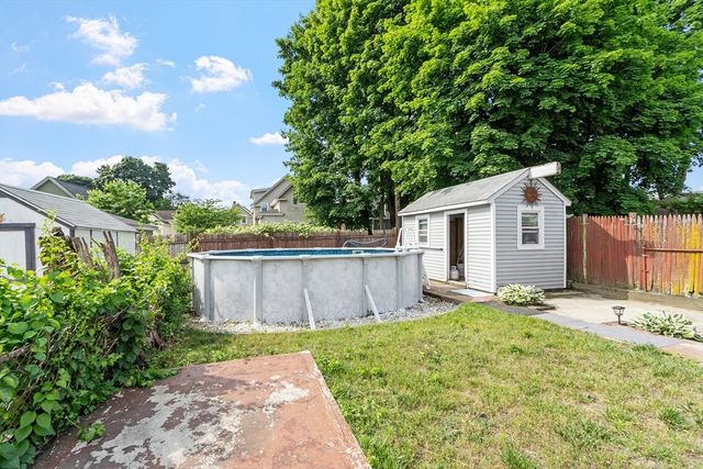 53 Corbett St, Lowell, MA 01852