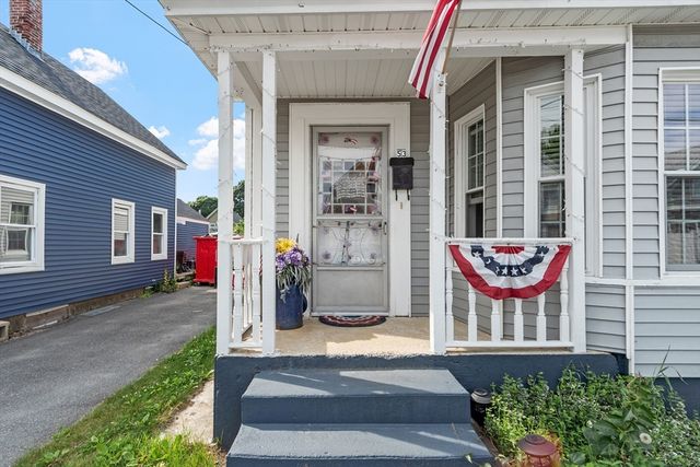 53 Corbett St, Lowell, MA 01852