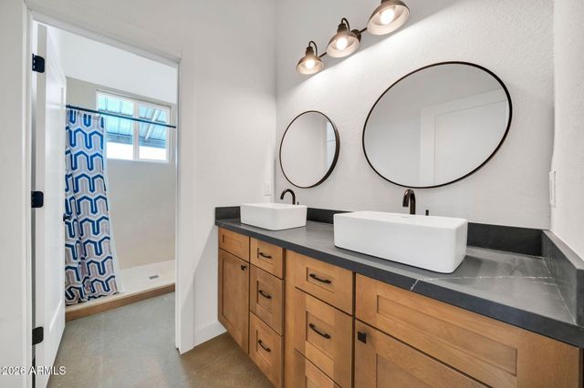 471 S Cardoza Drive, Morristown, AZ 85342