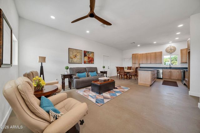 471 S Cardoza Drive, Morristown, AZ 85342