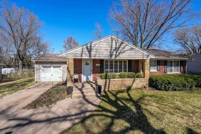 736 Harvard Ave, El Dorado, KS 67042