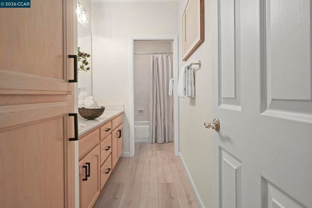 1384 Danville Blvd, Alamo, CA 94507