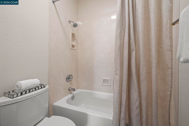 1384 Danville Blvd, Alamo, CA 94507