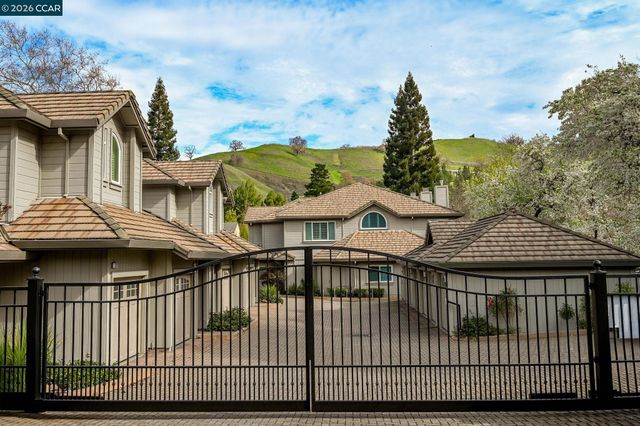 1384 Danville Blvd, Alamo, CA 94507