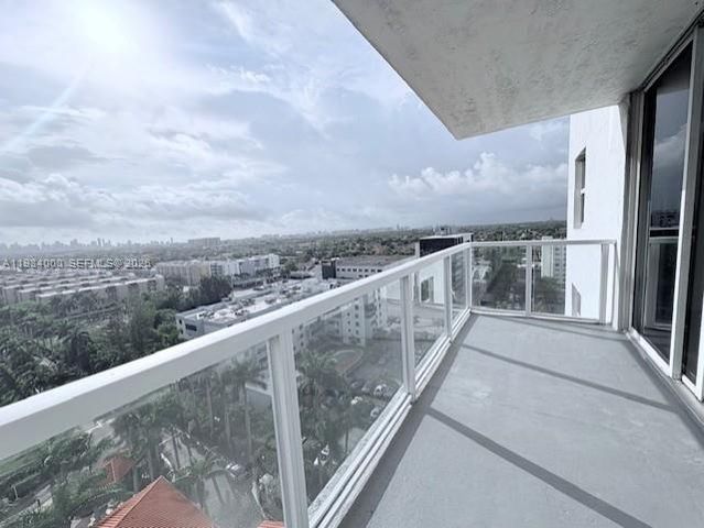 5085 NW 7th St 1416, Miami, FL 33126