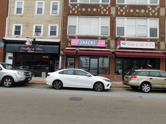 153 Bank Street, New London, CT 06320