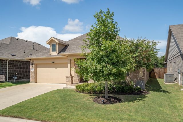 5525 Round Hill Road, Denton, TX 76210