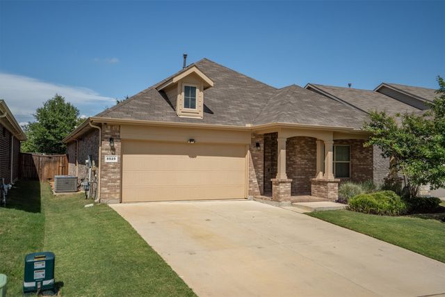 5525 Round Hill Road, Denton, TX 76210