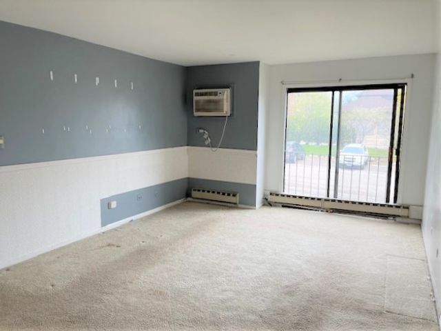 200 Dunteman Drive 202, Glendale Heights, IL 60139